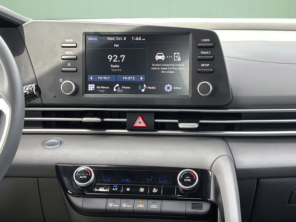 Used 2025 Hyundai Elantra Sport FWD image 21