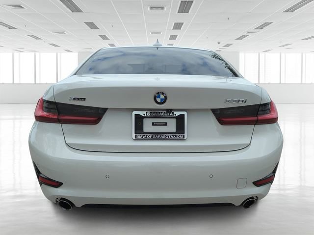 Certified 2022 BMW 330i xDrive Sedan w/ Convenience Package image 5
