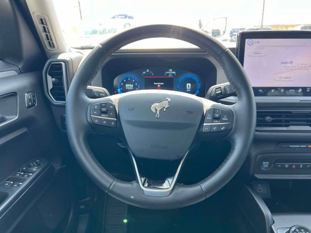 Used 2025 Ford Bronco Sport Outer Banks AWD/4WD image 14