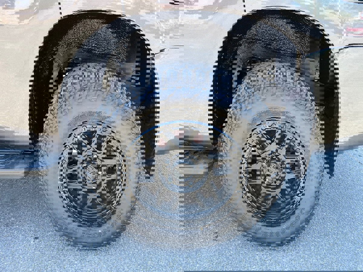 Used 2014 Toyota Sequoia SR5 AWD/4WD image 46