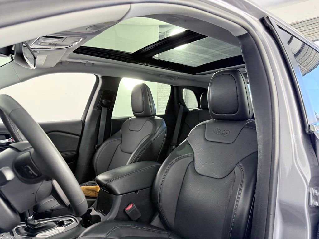 Used 2022 Jeep Cherokee Limited image 13