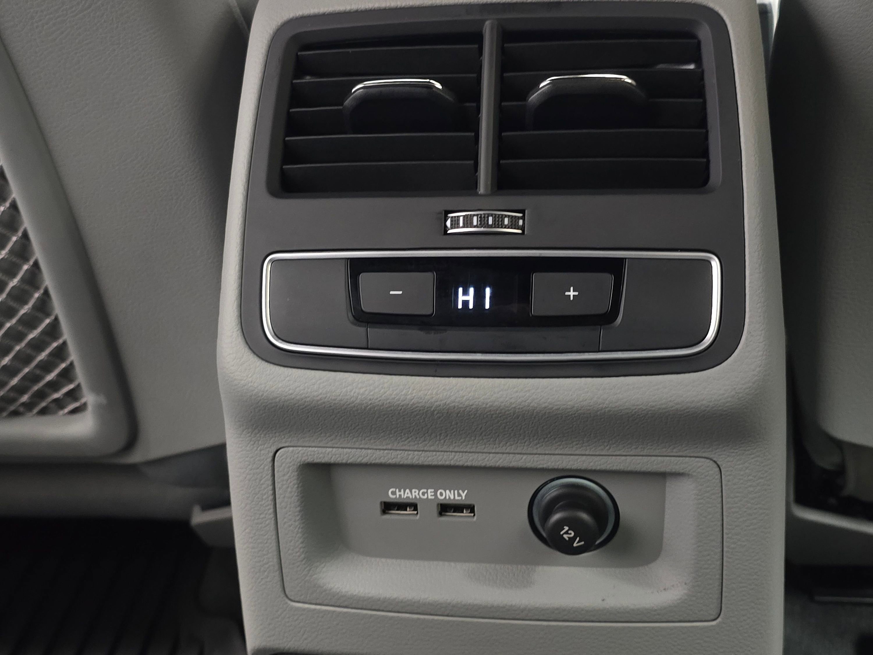 Used 2022 Audi A4 2.0T Premium Plus w/ Premium Plus Package image 19