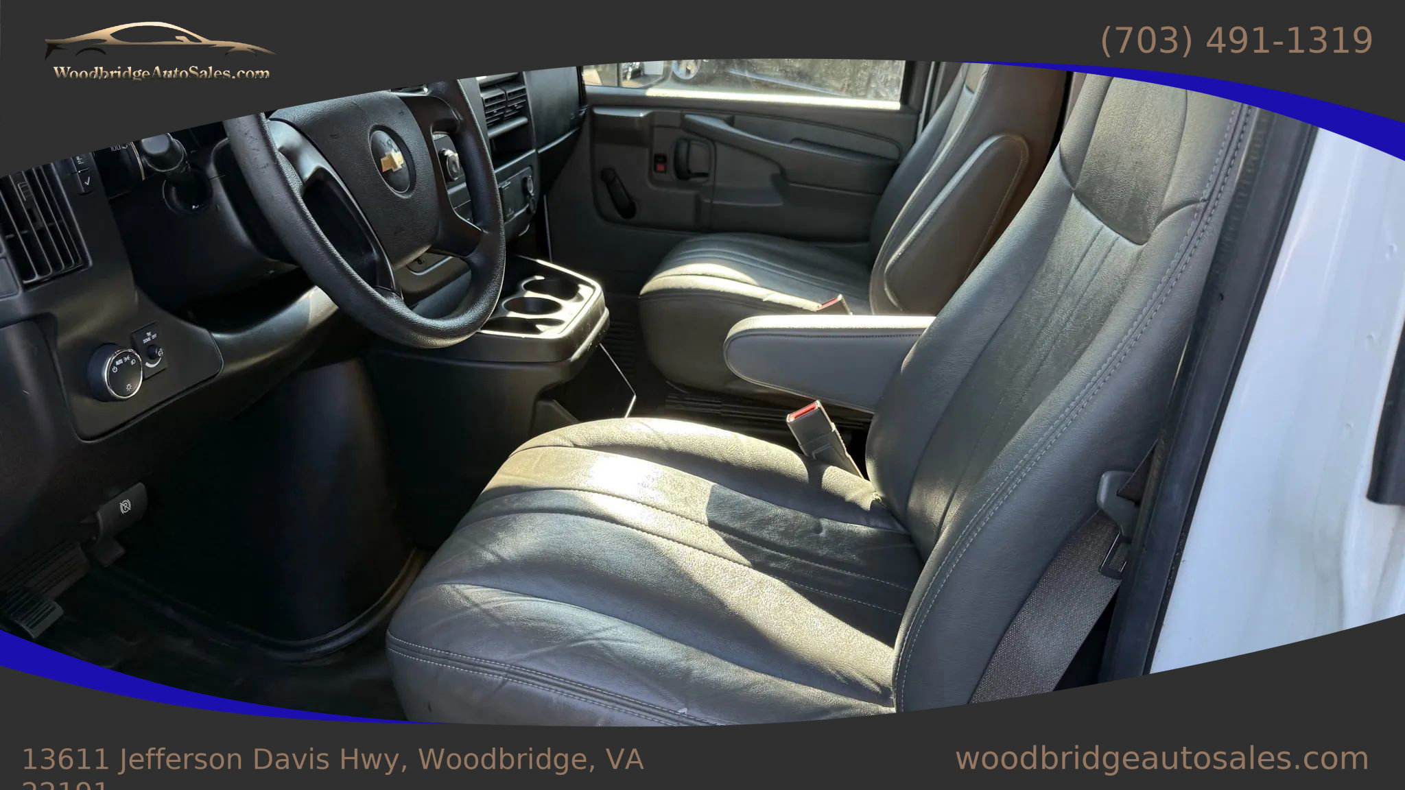 Used 2015 Chevrolet Express 3500 Extended image 11