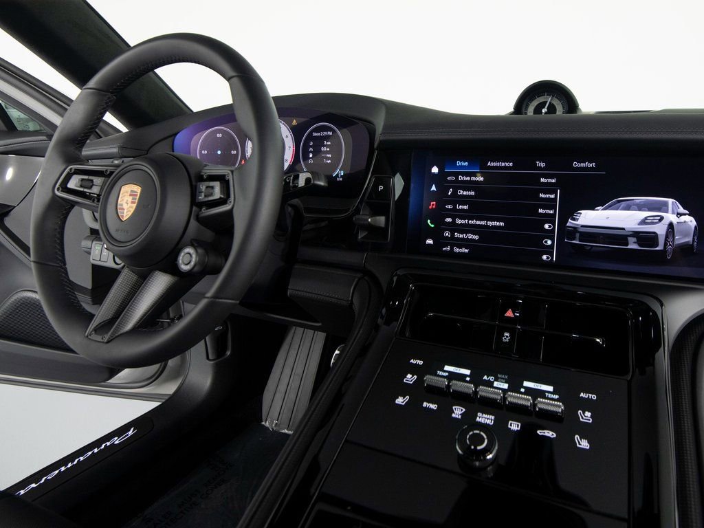 New 2026 Porsche Panamera GTS image 31