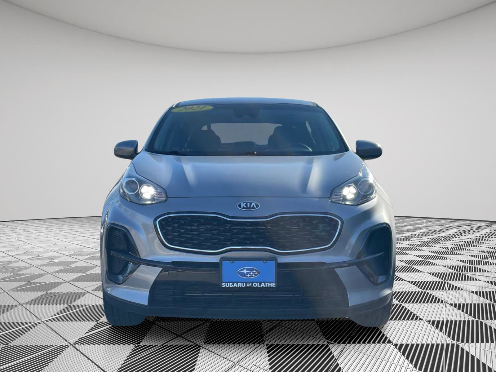 Used 2021 Kia Sportage LX image 2