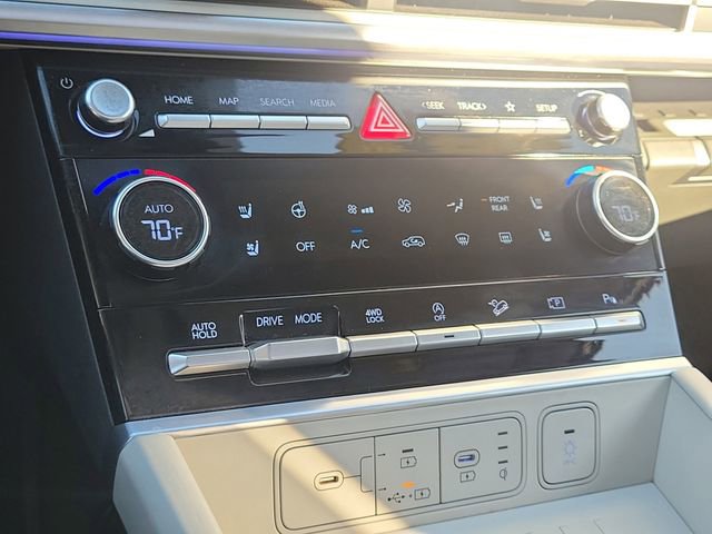 Used 2024 Hyundai Santa Fe Limited image 34
