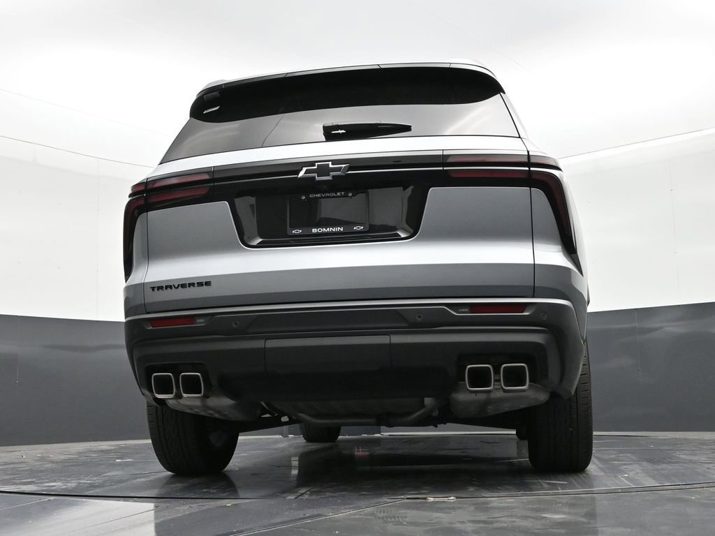 Used 2024 Chevrolet Traverse LS w/ Midnight/Sport Edition image 23