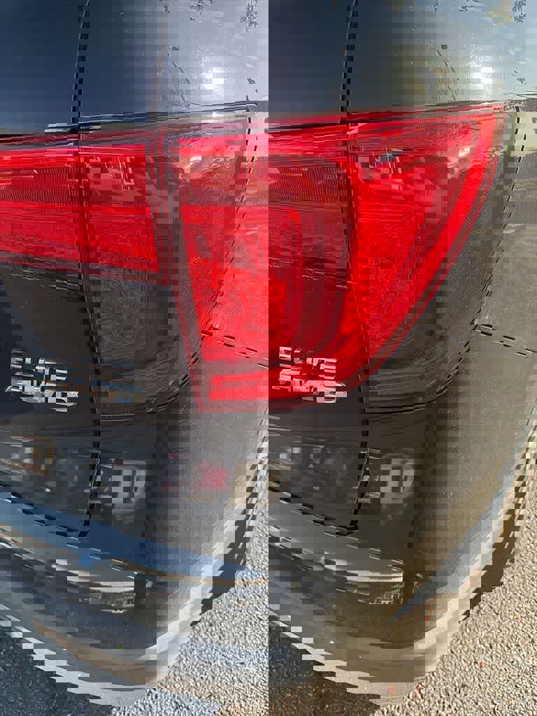 Used 2016 Honda Pilot Elite image 8