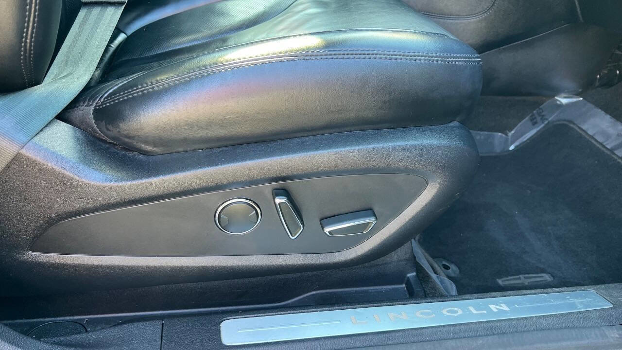 Used 2015 Lincoln MKC FWD w/ Equipment Group 101A Select image 22