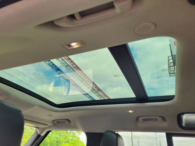 Used 2020 Land Rover Defender 110 SE image 23