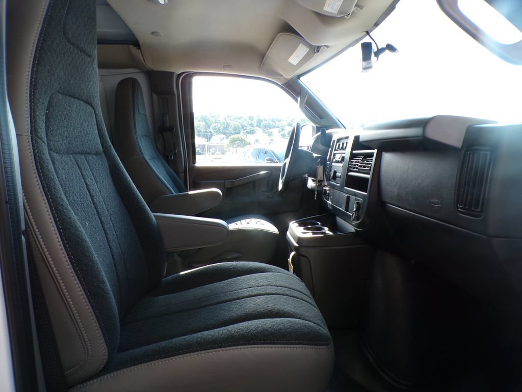 New 2026 Chevrolet Express 2500 Extended w/ Driver Convenience Package RWD image 15