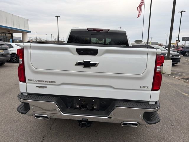 Used 2025 Chevrolet Silverado 1500 LTZ w/ LTZ Premium Package image 4