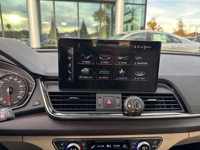 Used 2021 Audi Q5 2.0T Premium AWD/4WD image 12