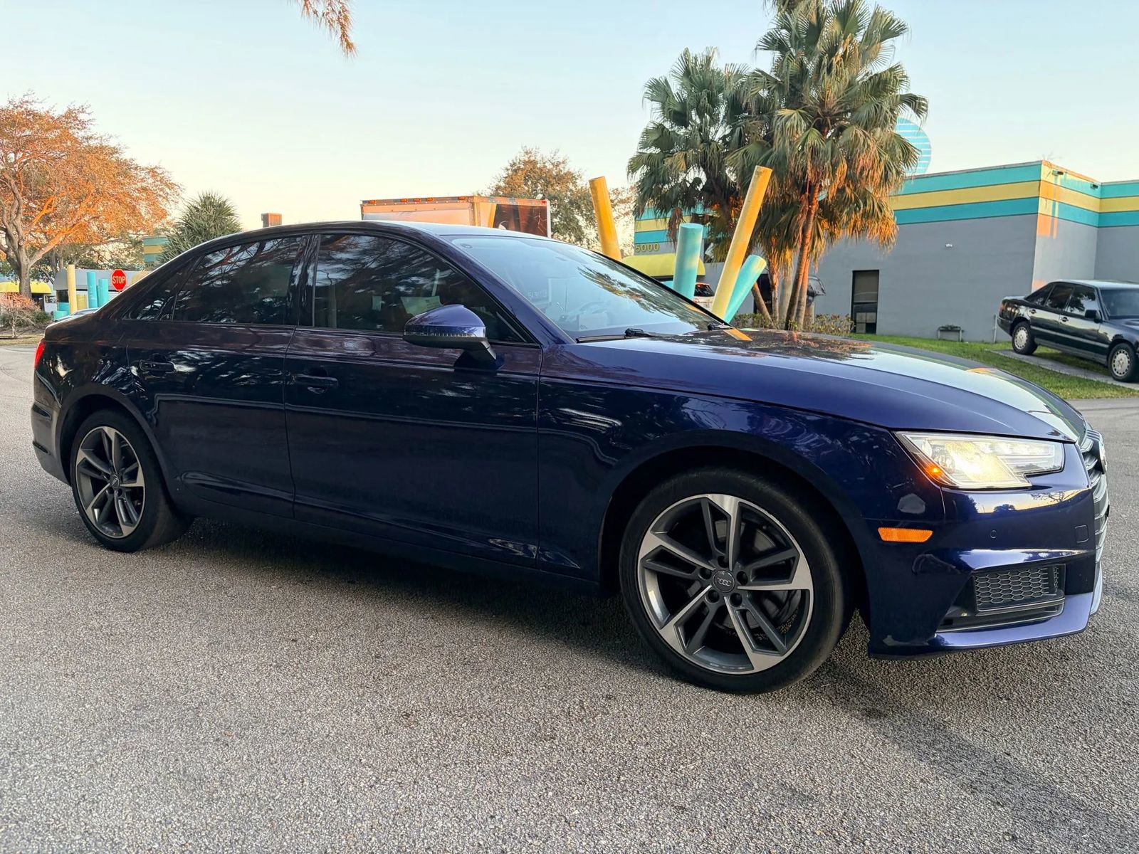 Used 2019 Audi A4 2.0T Premium FWD image 1