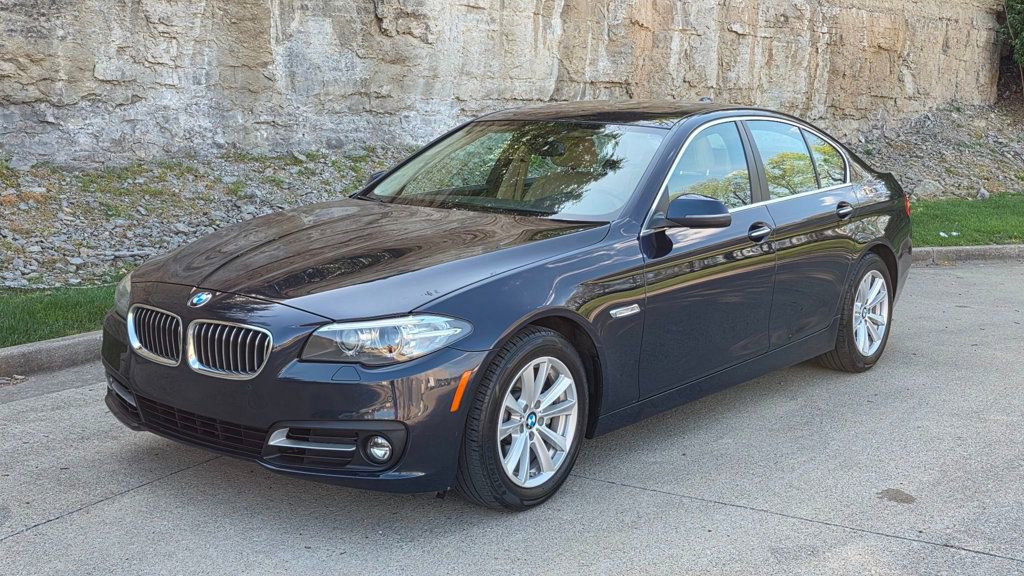 Used 2015 BMW 528i Sedan image 3