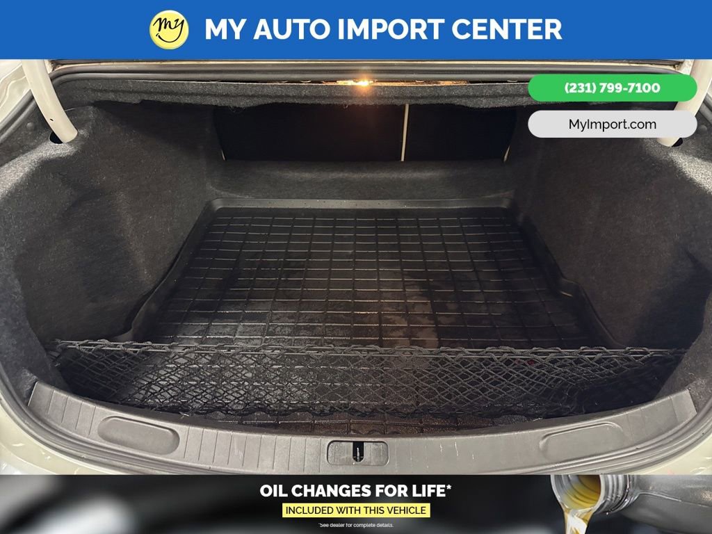 Used 2018 Chevrolet Impala LT w/ Sunroof and Spoiler Package image 28