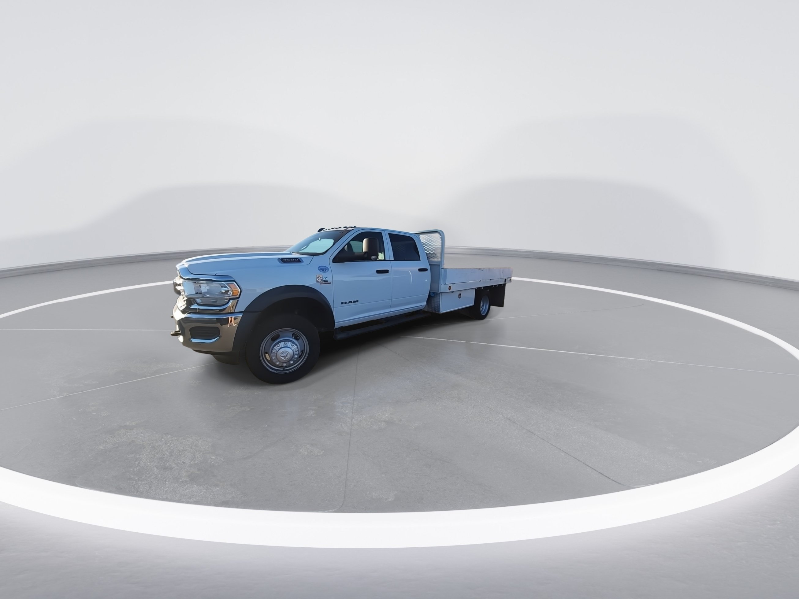 Used 2021 RAM 4500 Tradesman w/ Chrome Appearance Group RWD image 4