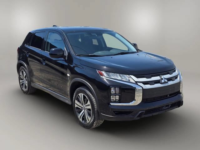 Used 2023 Mitsubishi Outlander Sport AWD image 3