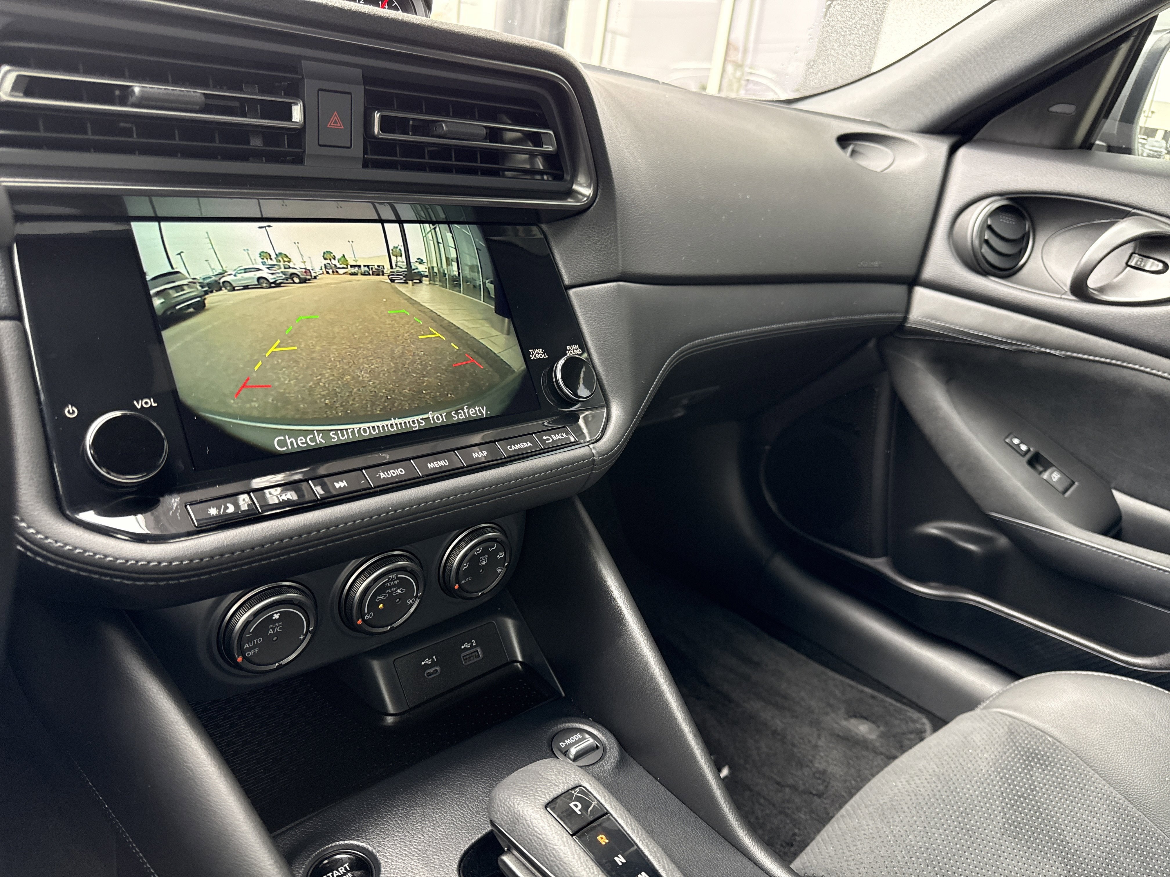 Used 2024 Nissan Z Performance w/ Floor Mat Package image 9