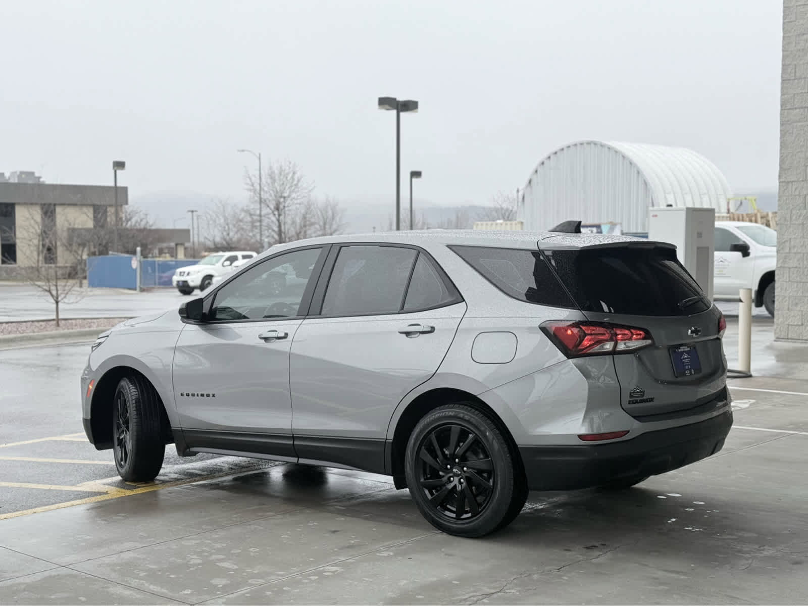 Used 2023 Chevrolet Equinox LS w/ Sport Edition FWD image 4