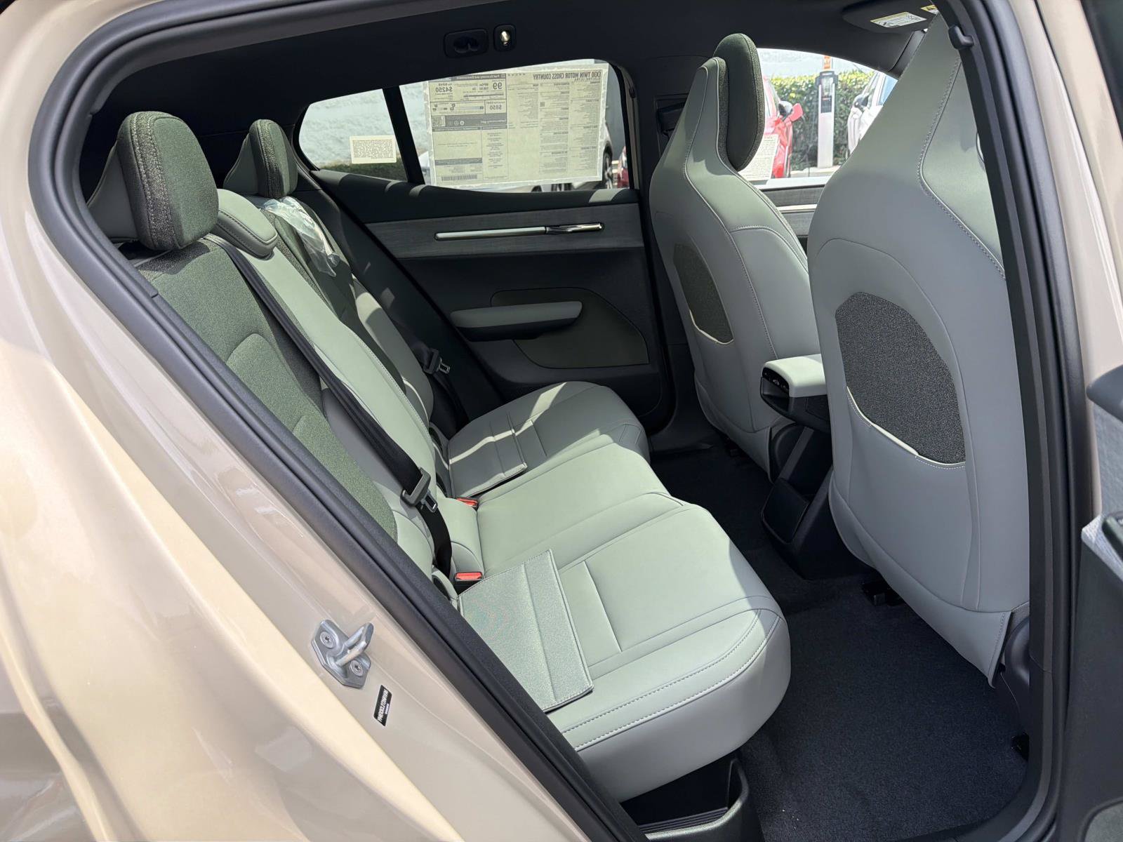 New 2026 Volvo EX30 Cross Country Ultra w/ Protection Package Premier AWD/4WD image 19