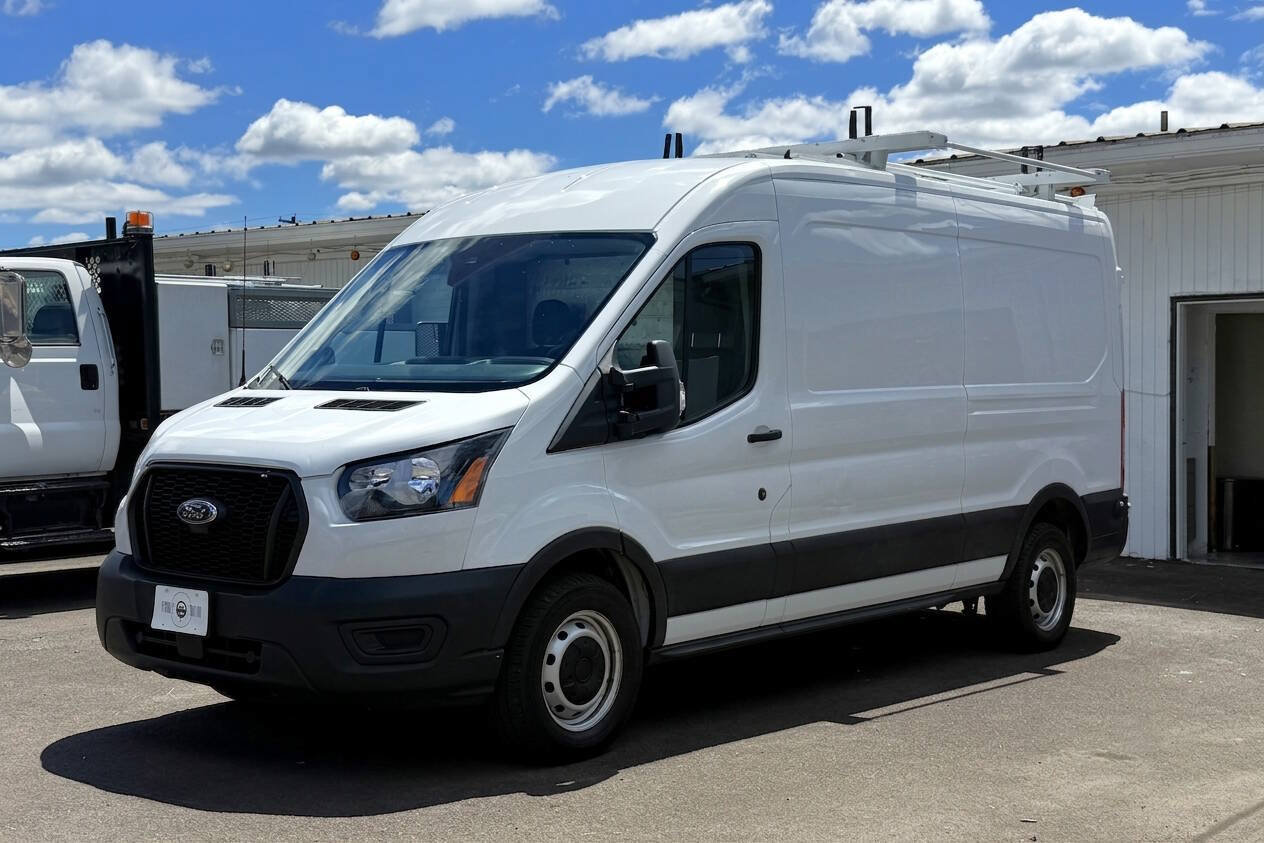 Used 2024 Ford Transit 250 148 Medium Roof w/ Interior Upgrade Package RWD image 2