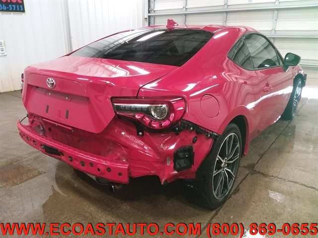 Used 2017 Toyota 86 image 3