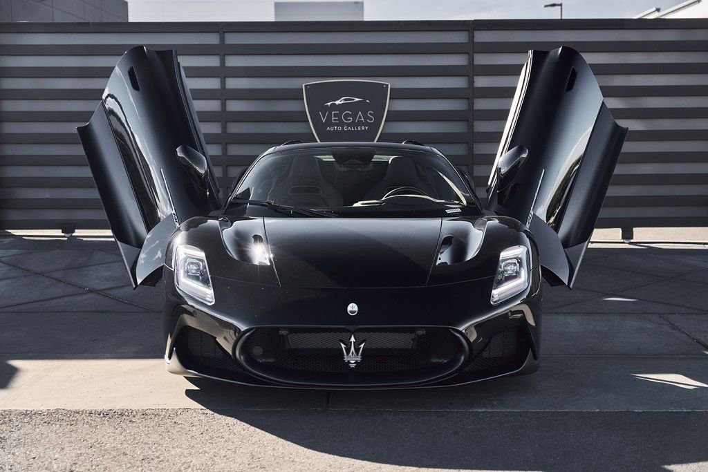 Used 2024 Maserati MC20 Cielo RWD image 19