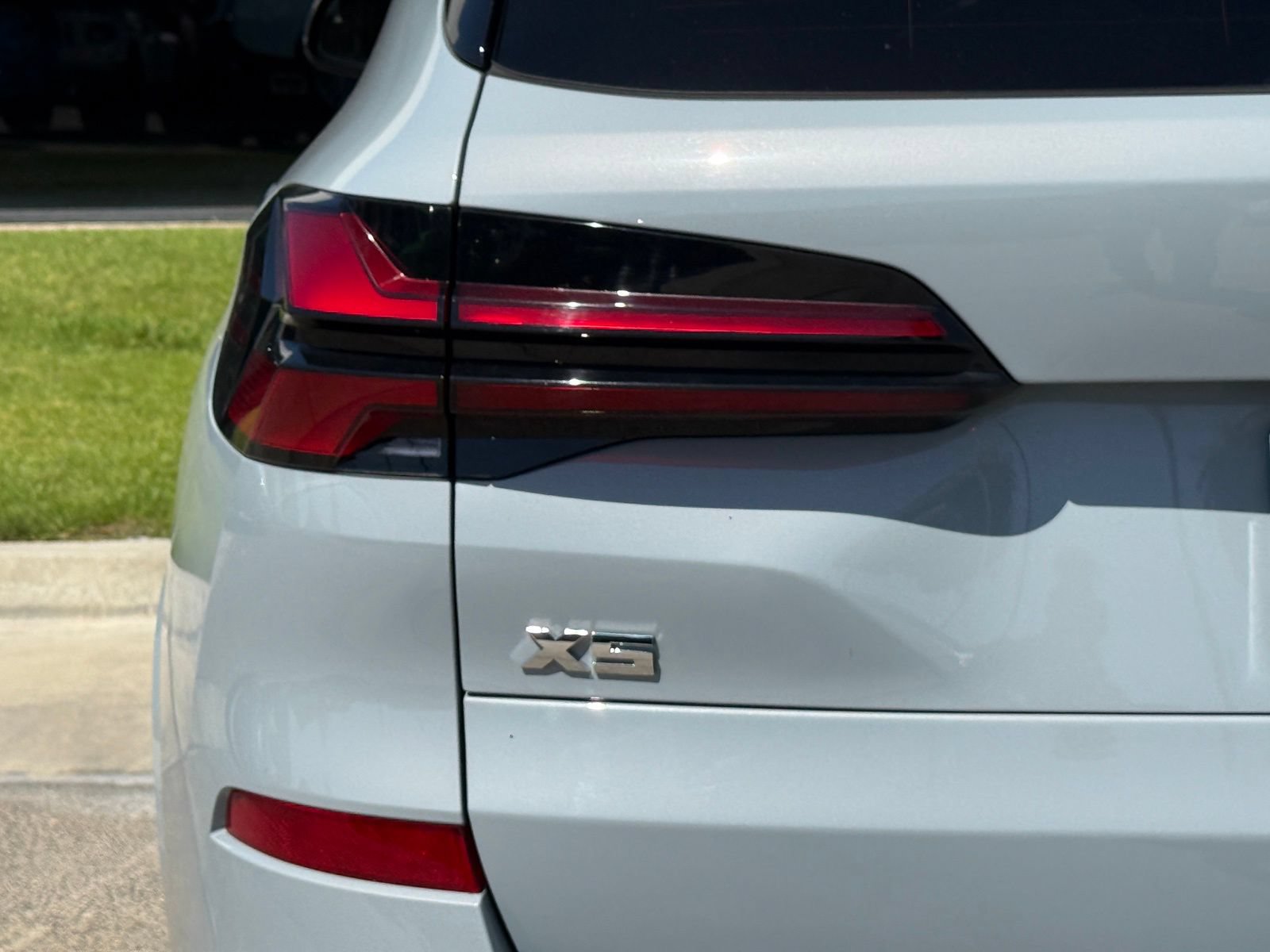 Used 2025 BMW X5 M60i AWD/4WD image 11