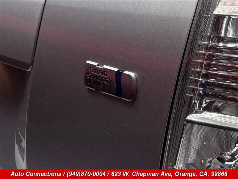 Used 2014 Toyota Prius V Five FWD image 26