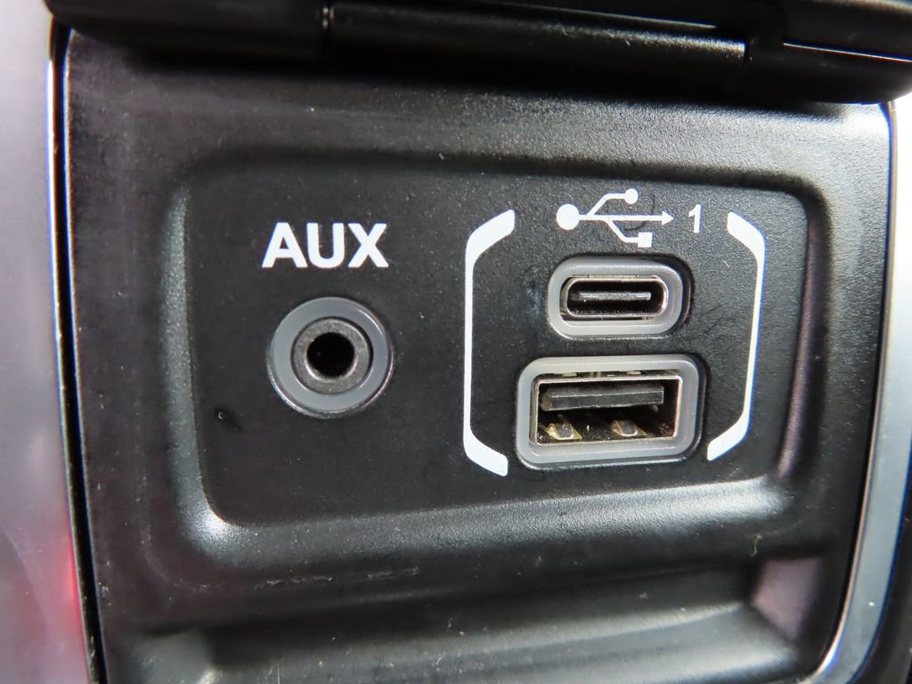 Certified 2020 Jeep Wrangler Unlimited Sahara image 9