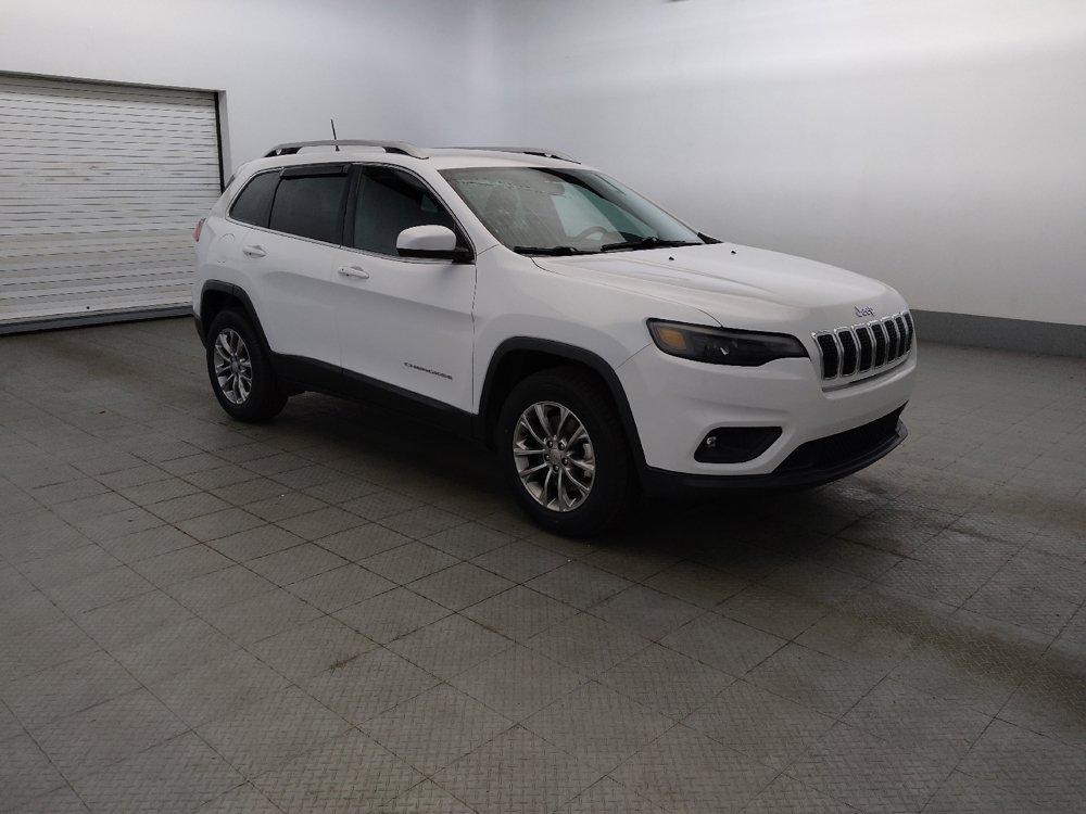 Used 2019 Jeep Cherokee Latitude Plus w/ Cold Weather Group AWD/4WD image 11