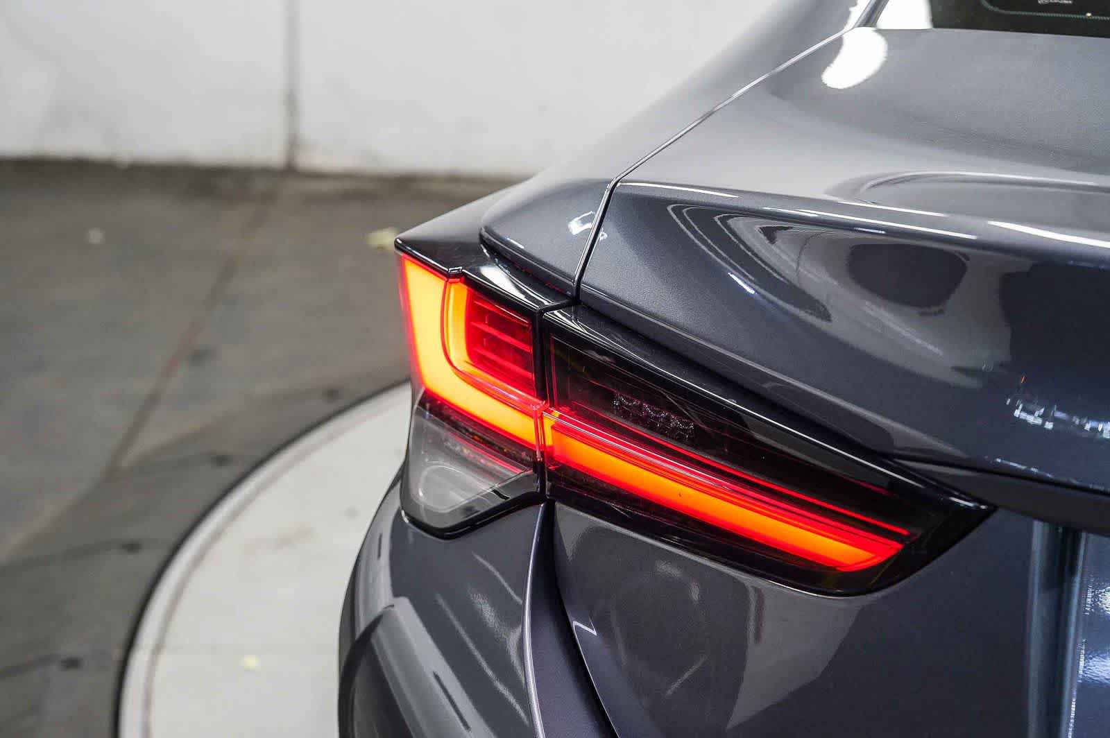 Used 2020 Lexus RC 300 w/ Accessory Package RWD image 11