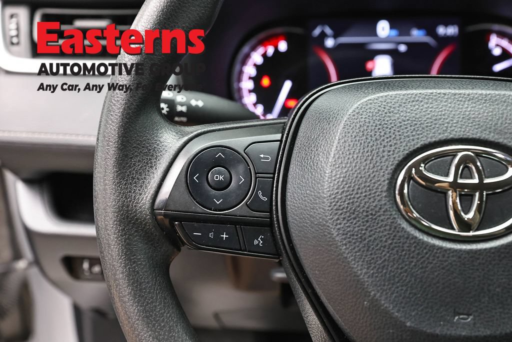 Used 2024 Toyota RAV4 XLE AWD/4WD image 14