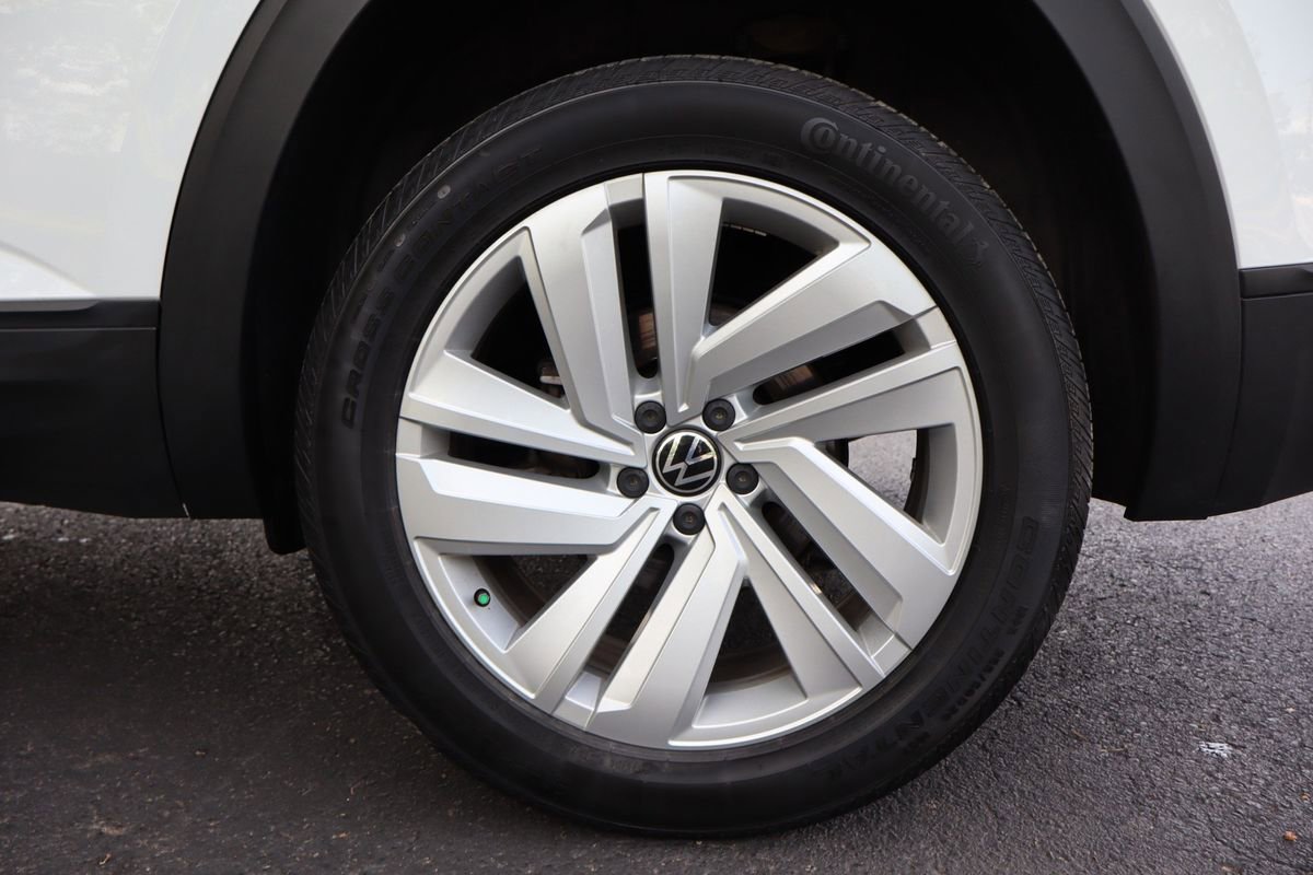 Used 2021 Volkswagen Atlas Cross Sport SE image 41