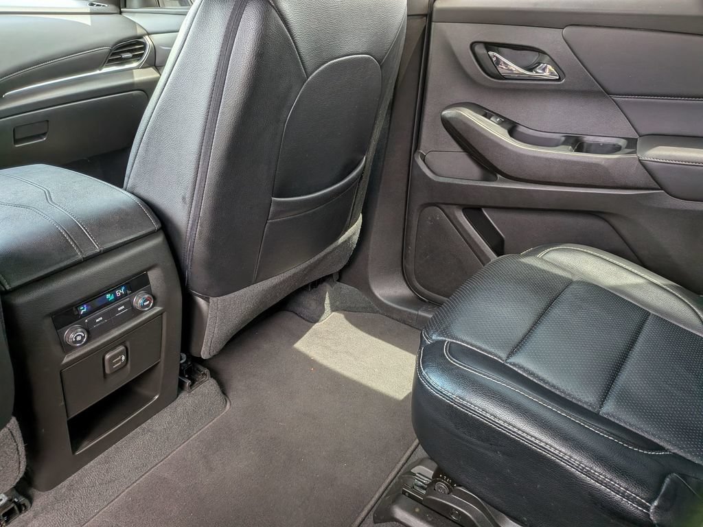 Used 2023 Chevrolet Traverse LT w/ LPO, Cargo Package FWD image 36