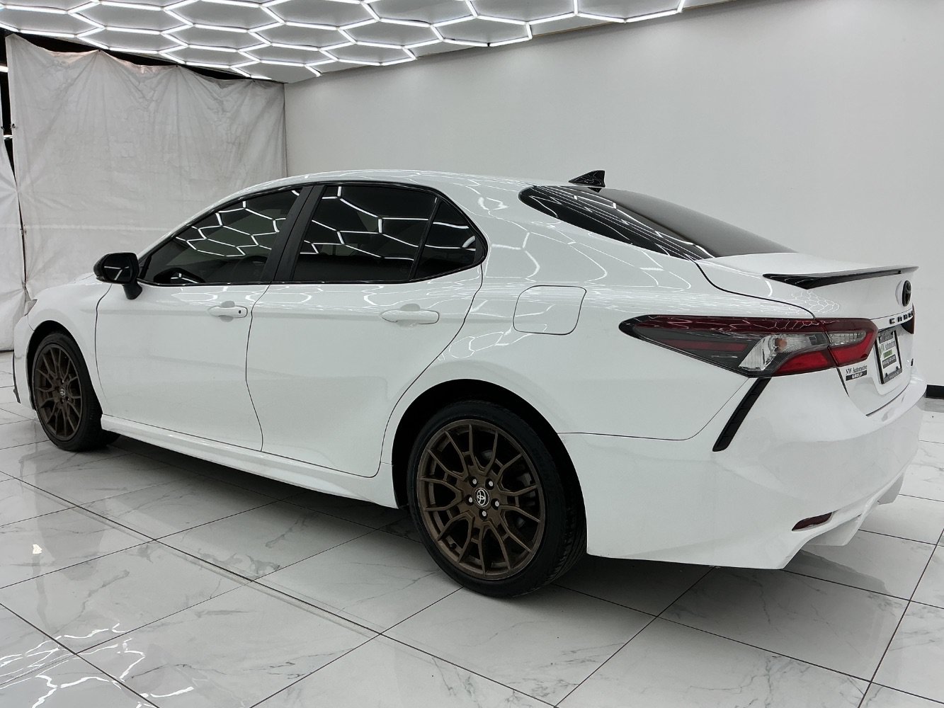 Used 2023 Toyota Camry SE w/ Convenience Package FWD image 12