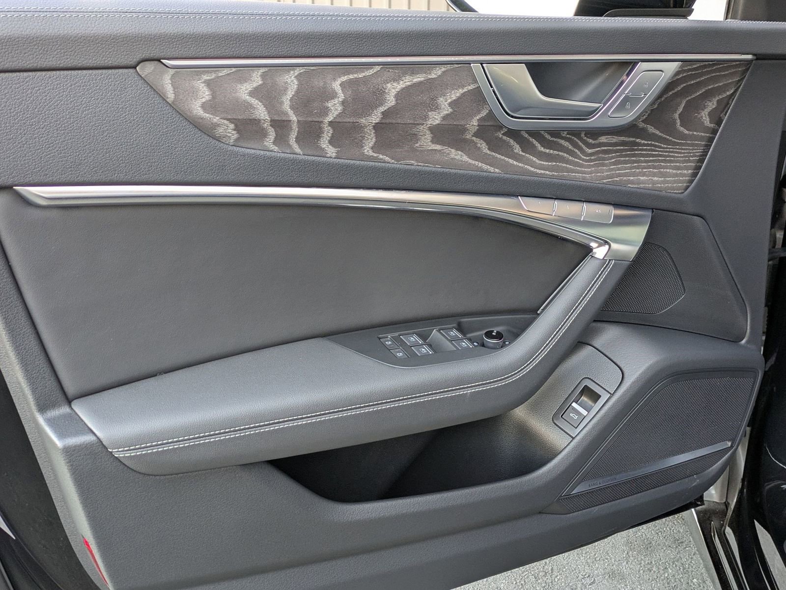 Used 2025 Audi A6 Premium Plus w/ Premium Plus Package image 16