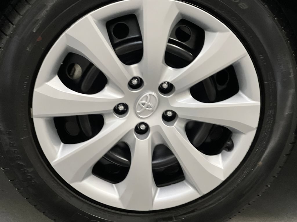 Used 2024 Toyota Corolla LE FWD image 63