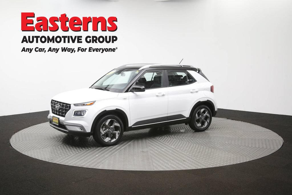 Used 2025 Hyundai Venue Limited FWD image 56