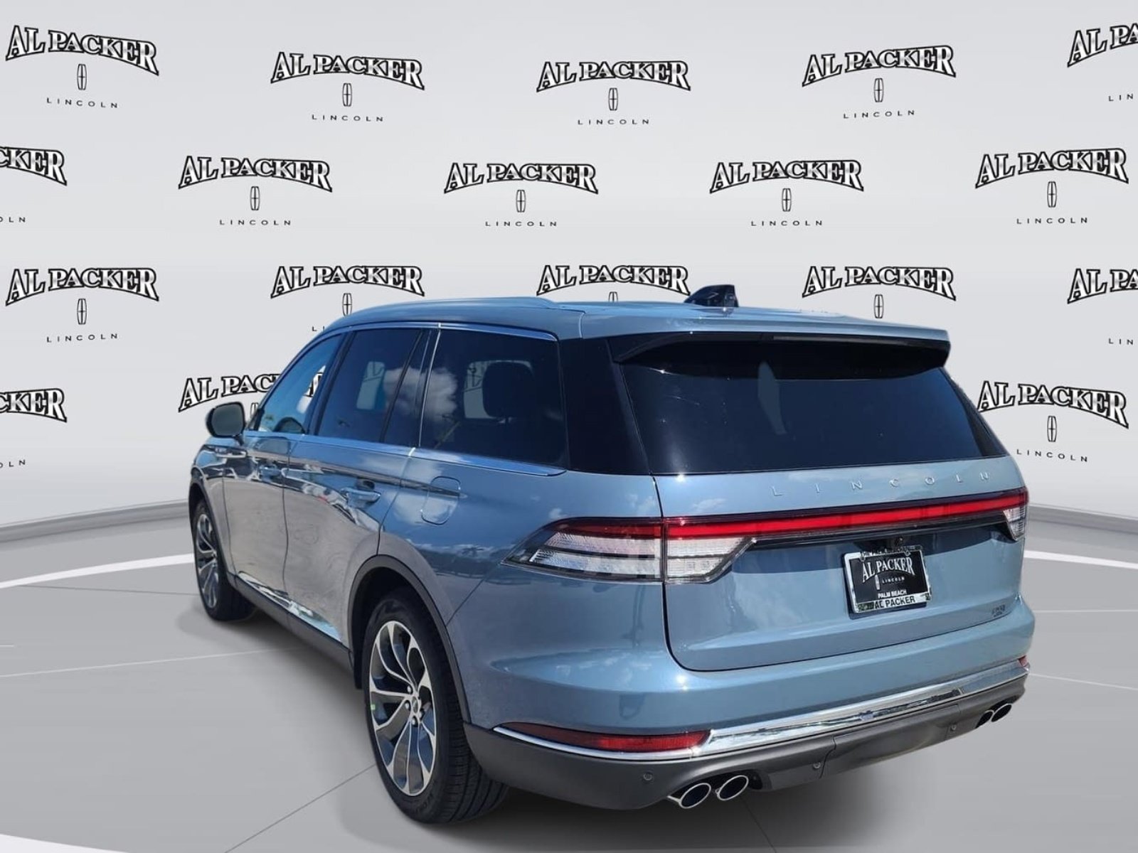 New 2026 Lincoln Aviator Reserve RWD image 3