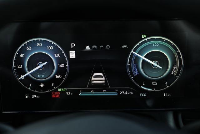 New 2025 Hyundai Elantra SEL image 10