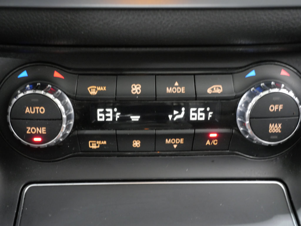 Used 2019 Mercedes-Benz CLA 250 4MATIC image 23