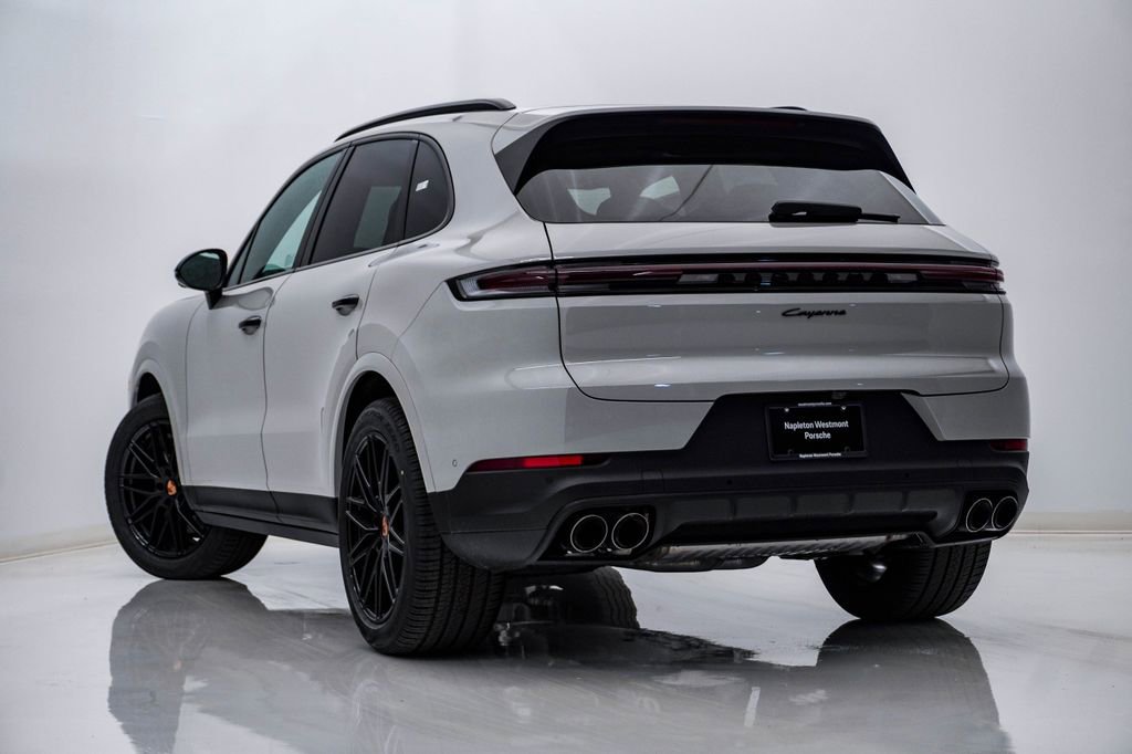 New 2026 Porsche Cayenne image 3