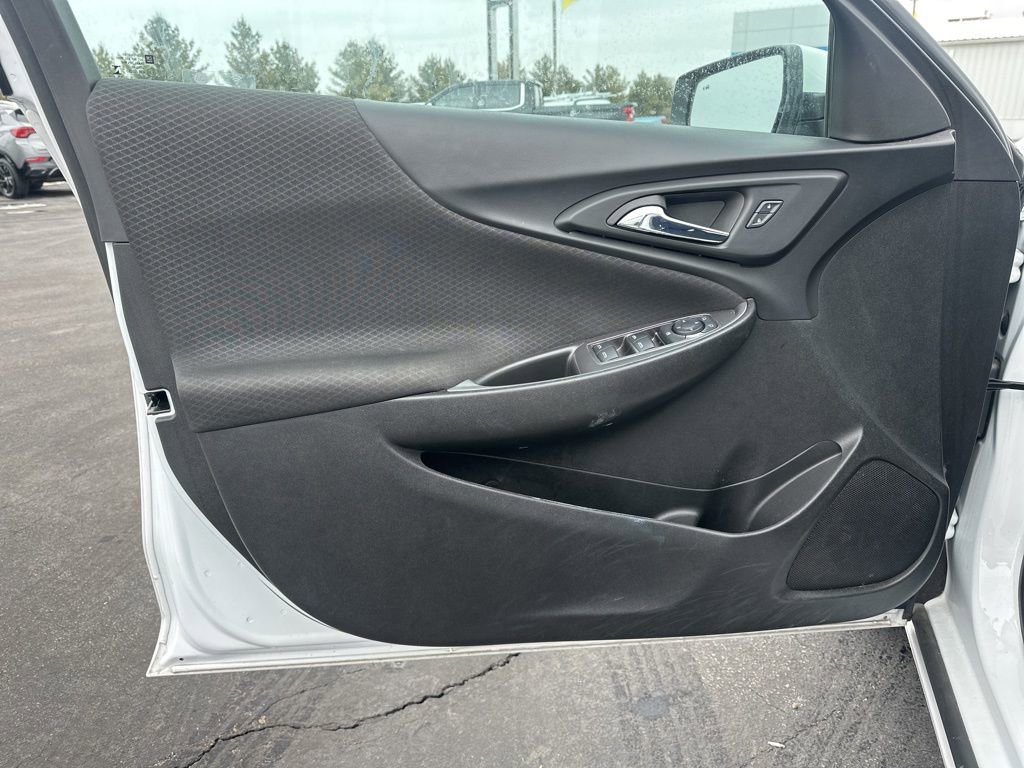 Used 2023 Chevrolet Malibu LT w/ Driver Confidence Package image 17