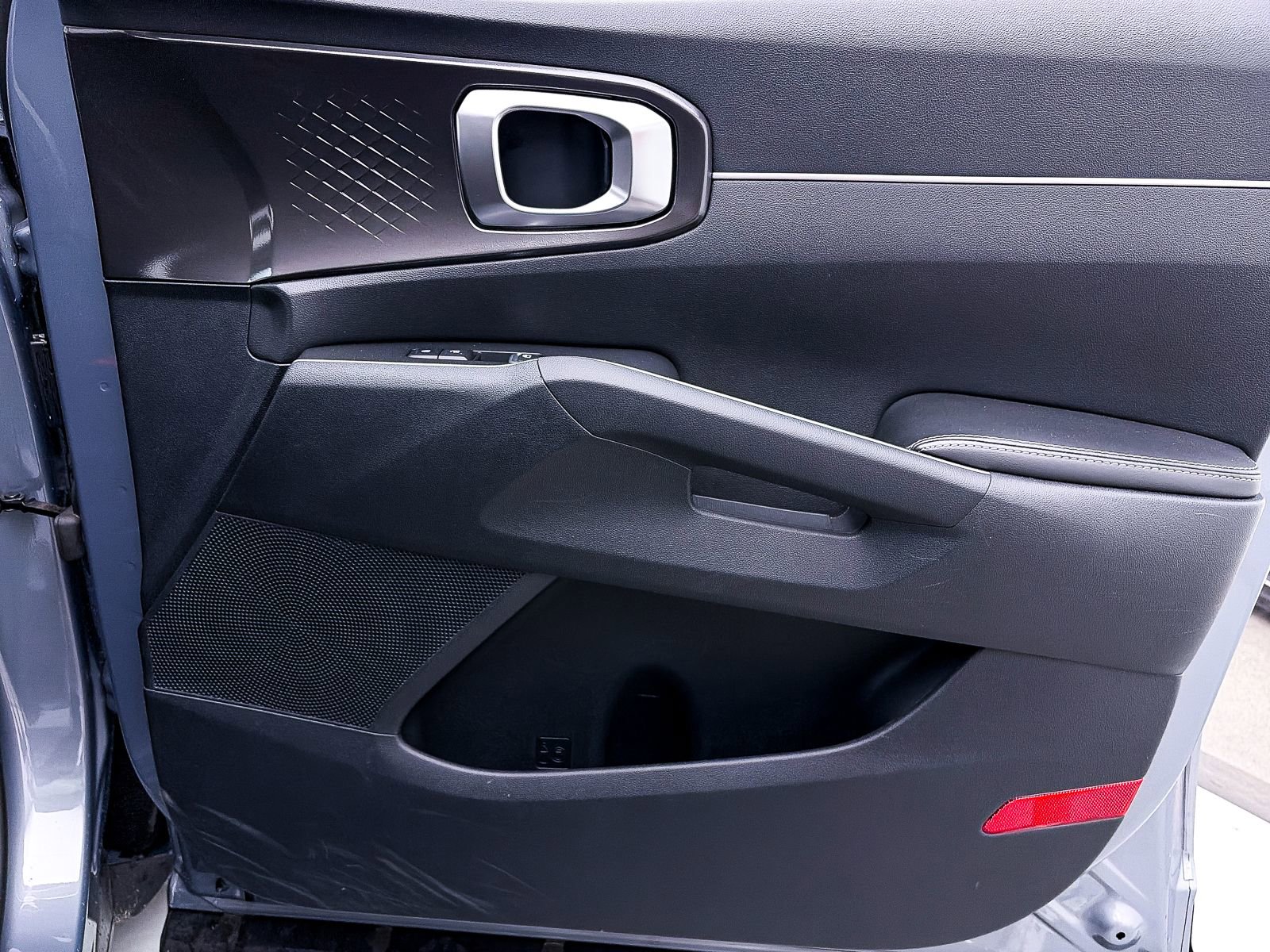 Used 2022 Kia Sorento LX image 31