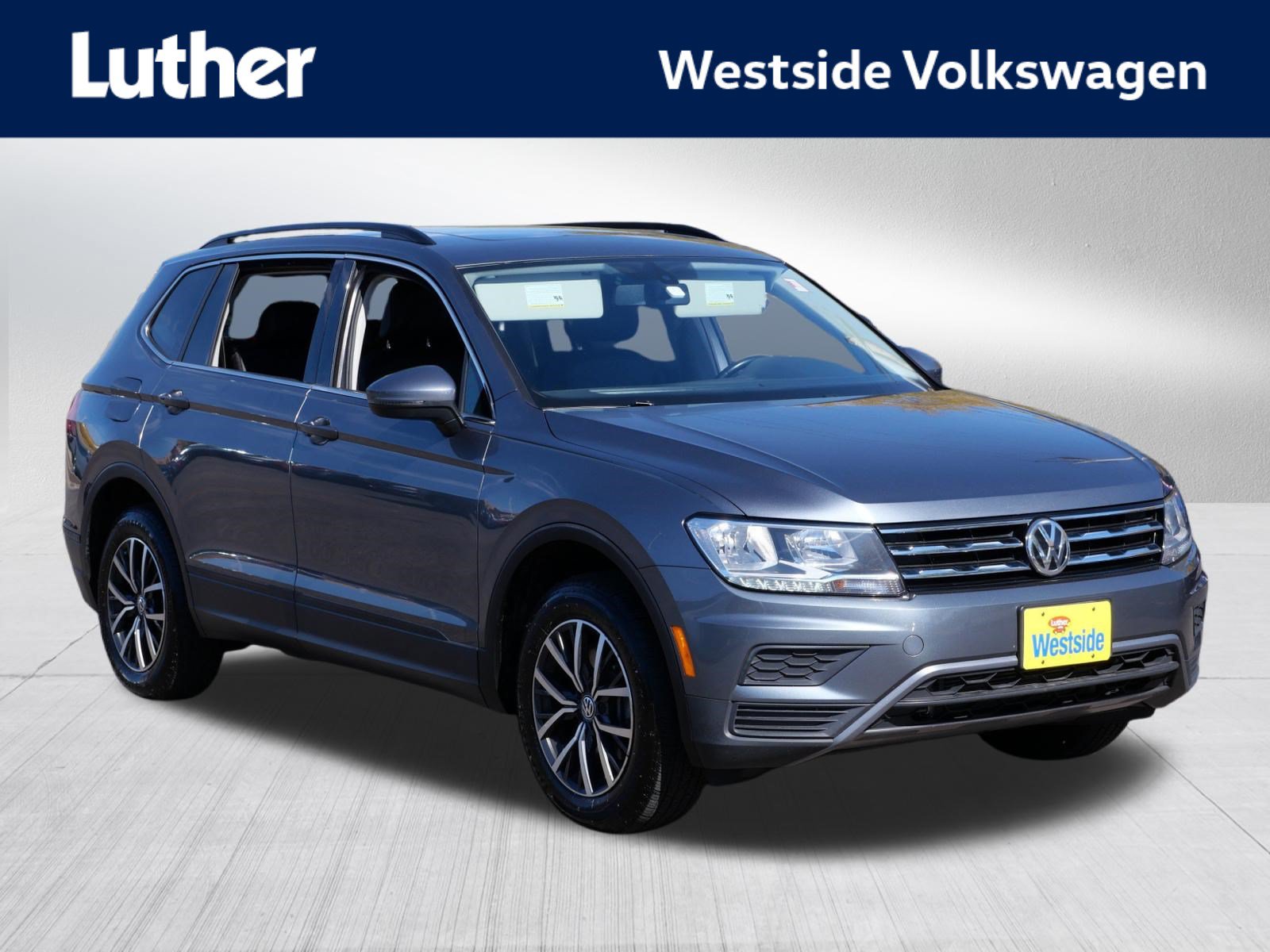 Used 2019 Volkswagen Tiguan SE w/ Panoramic Sunroof Package