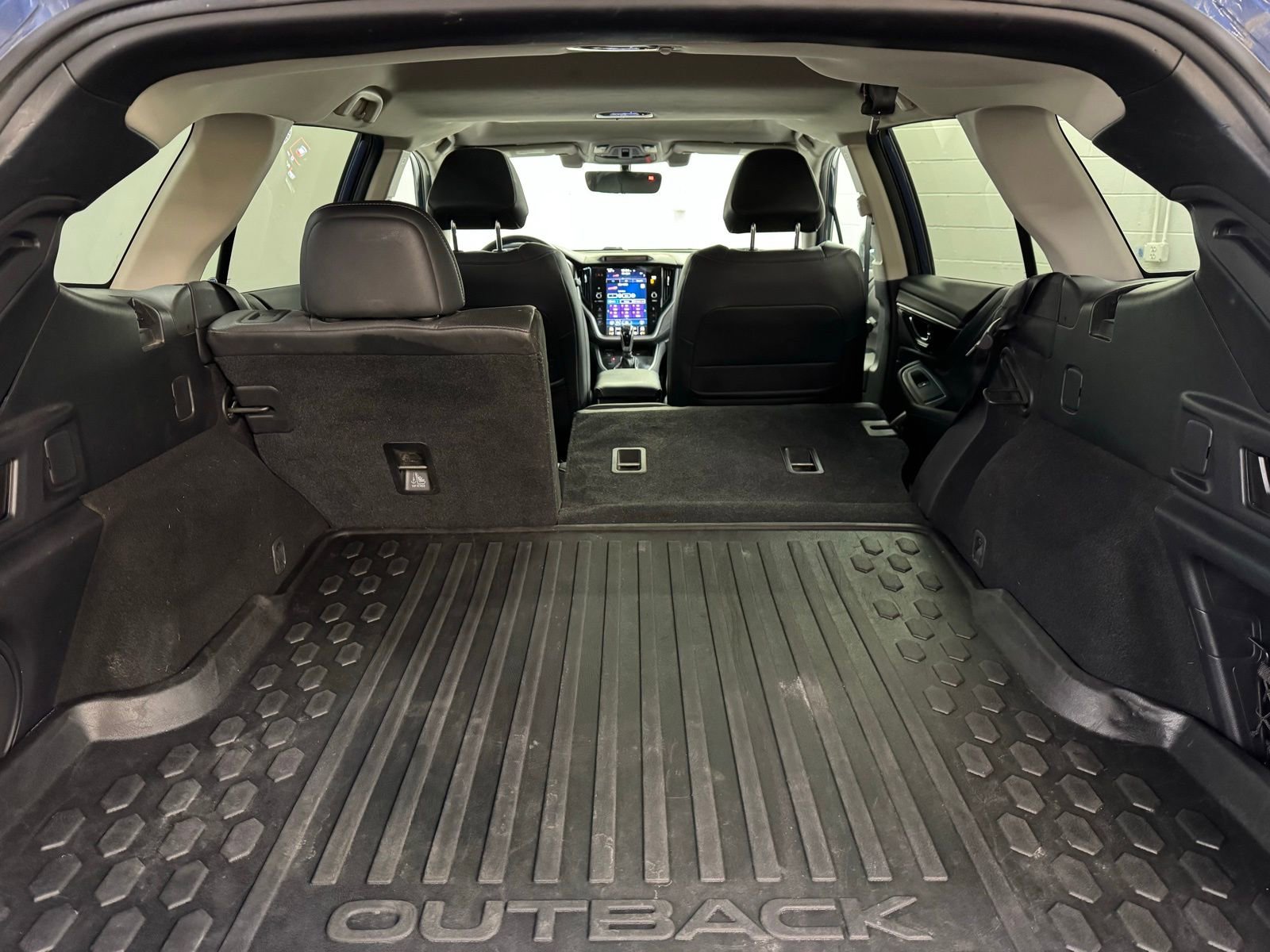 Used 2021 Subaru Outback Limited image 30