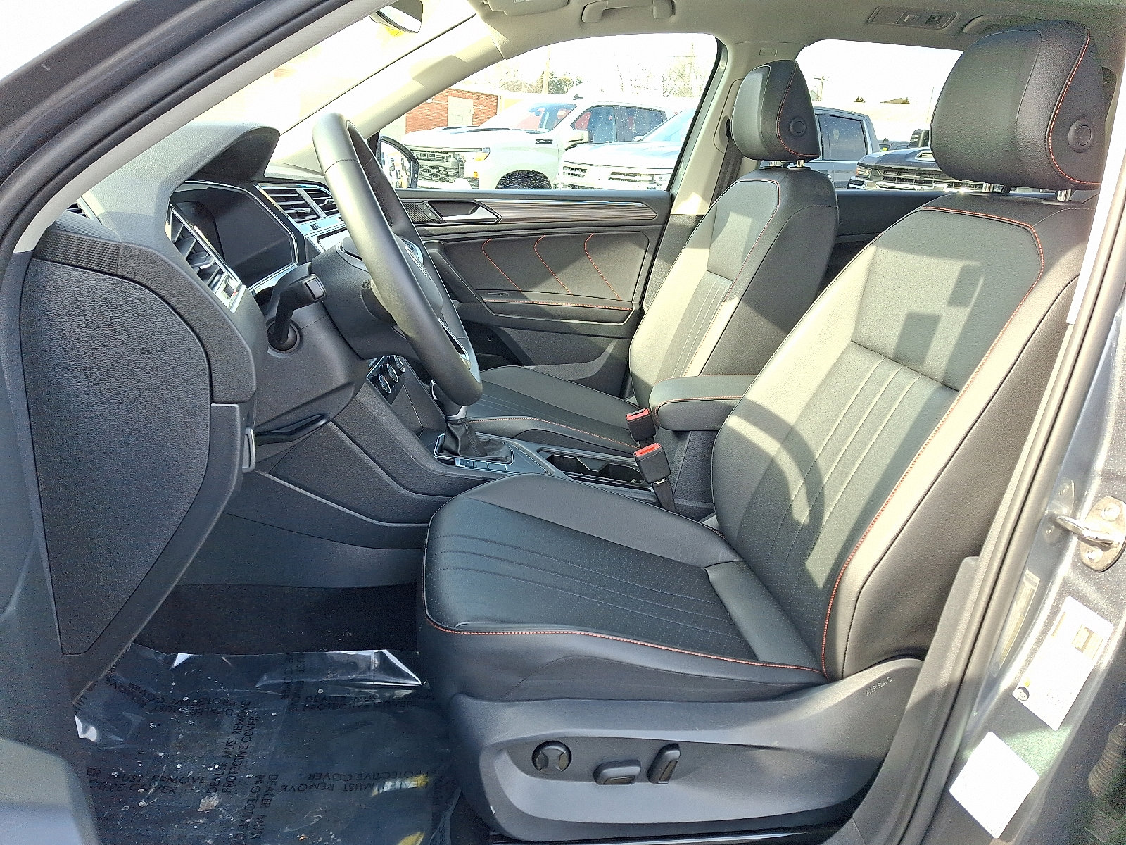 Used 2024 Volkswagen Tiguan Wolfsburg Edition image 15