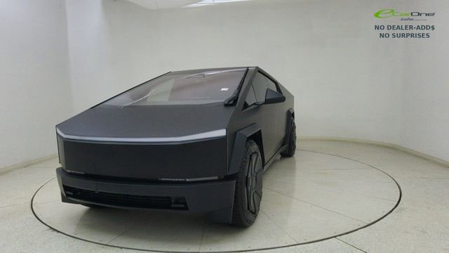 Used 2024 Tesla Cybertruck AWD Crew Cab image 60